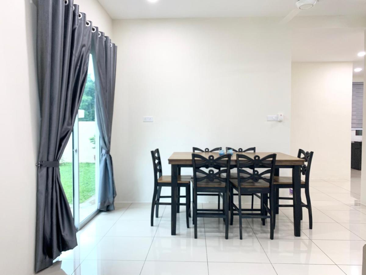 Langkawi Cozy Holiday Home At Desa Impian By Zervin Kuah Eksteriør billede